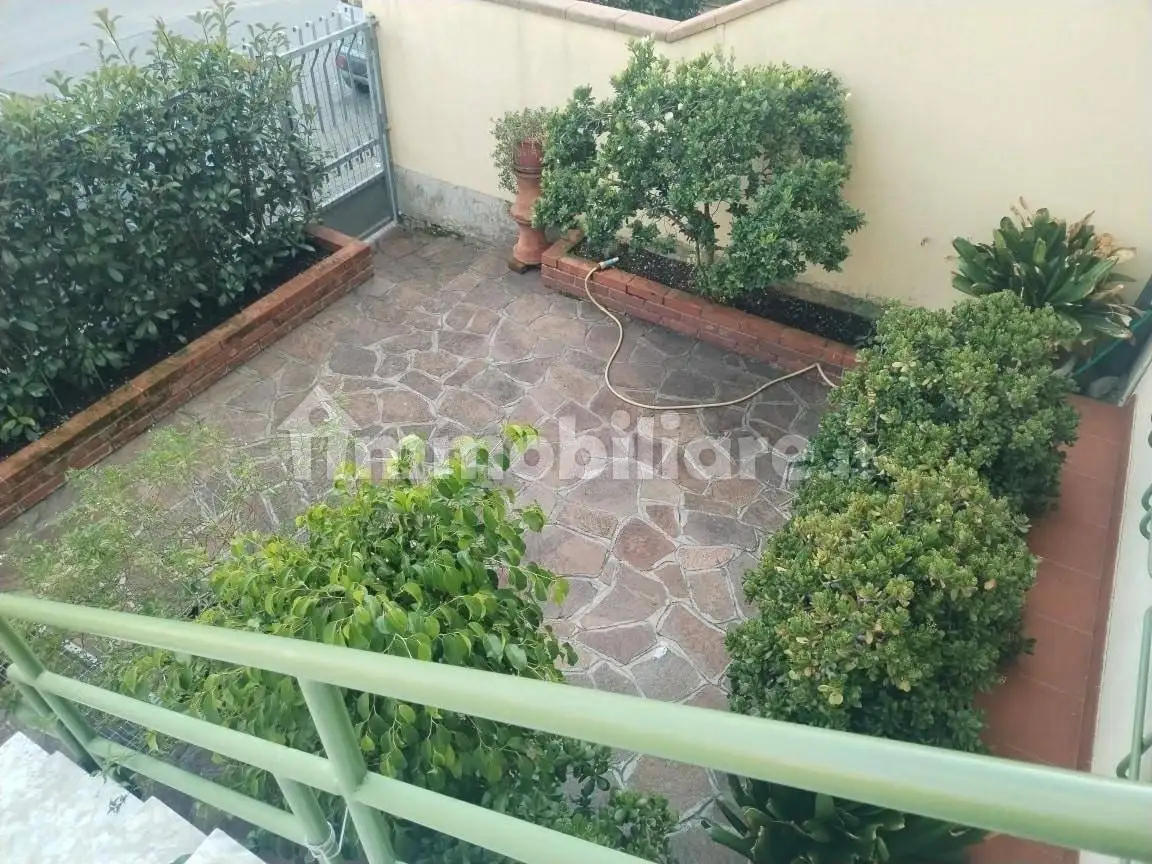 Villetta a schiera in vendita a Massa