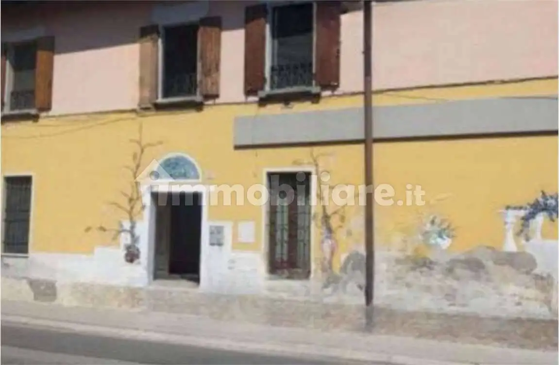 Appartamento in asta a Dello