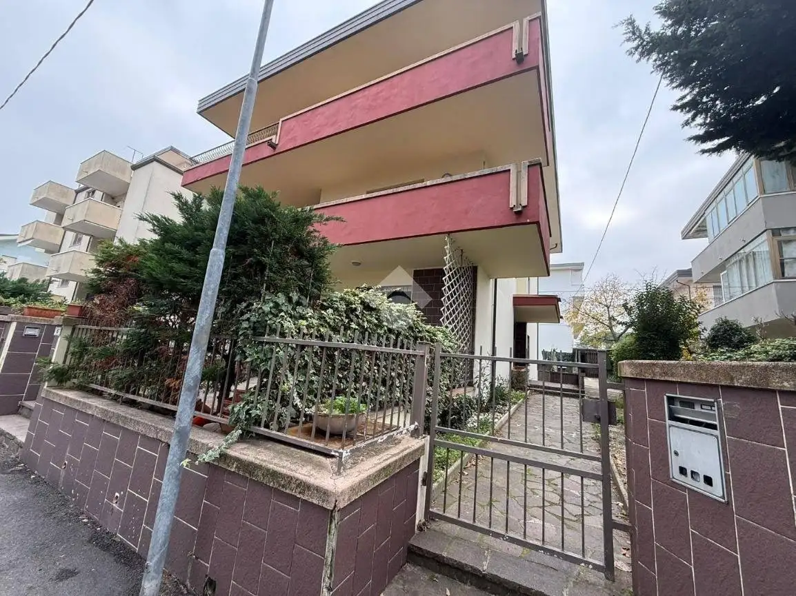 Appartamento in vendita a Riccione