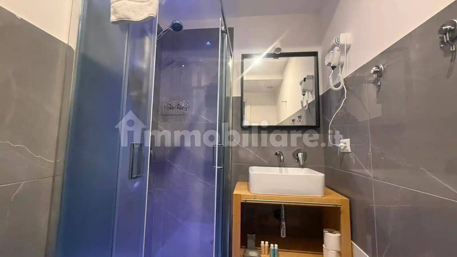 Appartamento via Amerigo Vespucci 9, Garibaldi - Ferrovia, Napoli - foto 4