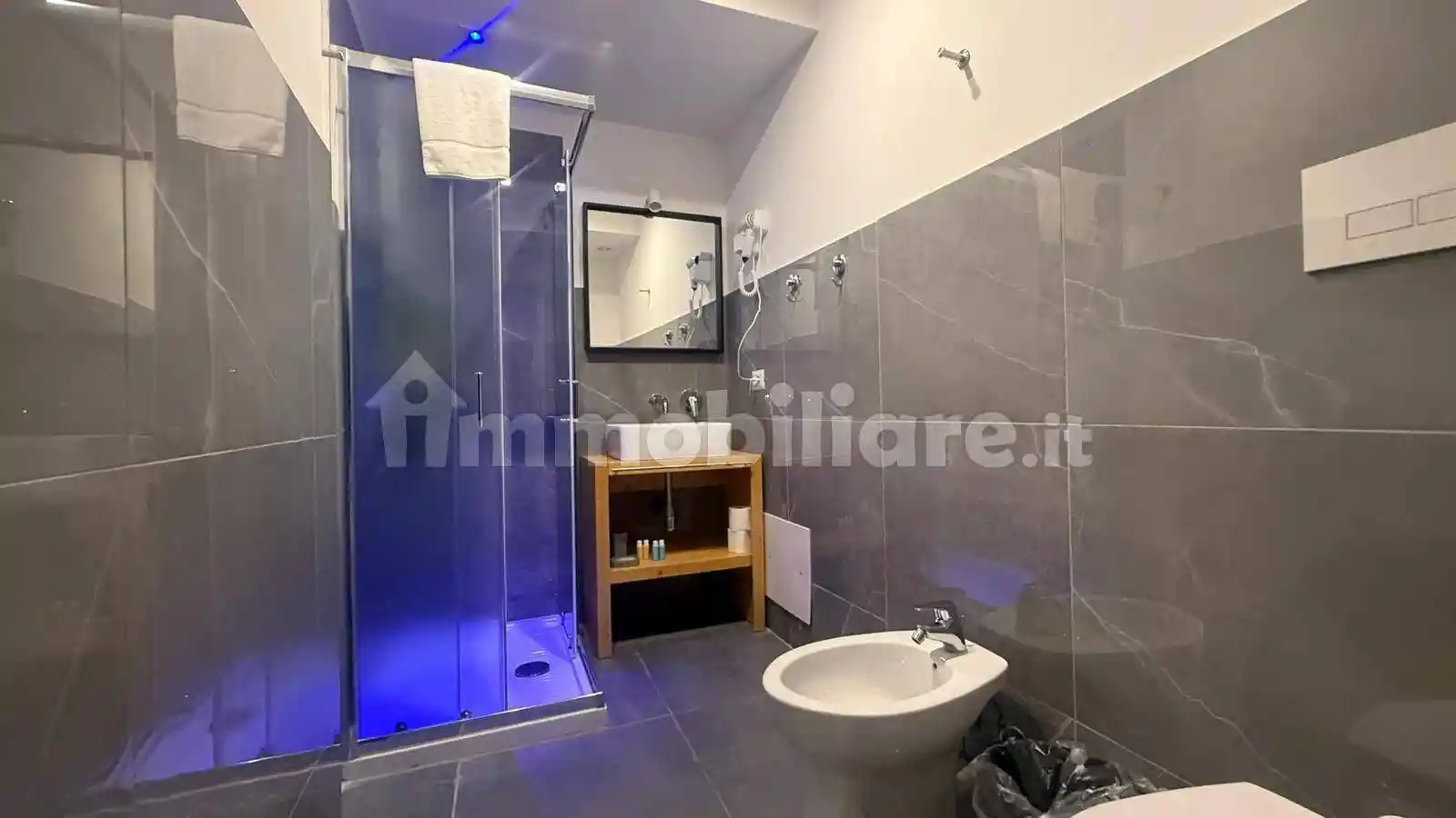 Appartamento via Amerigo Vespucci 9, Garibaldi - Ferrovia, Napoli - foto 5