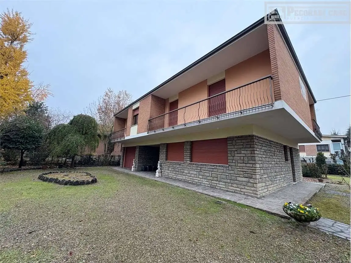 Villa in vendita a Castelnuovo Rangone