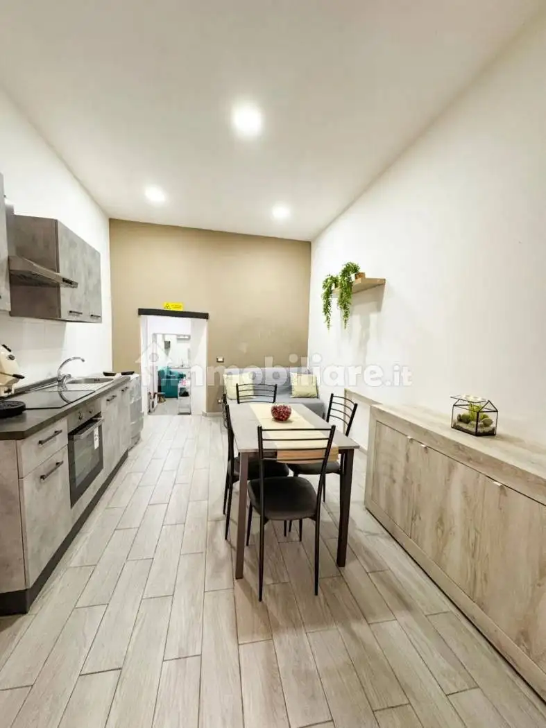Appartamento in affitto a Napoli