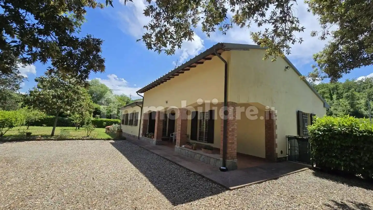 Terratetto unifamiliare 145 m², ottimo stato, Volterra - foto 2