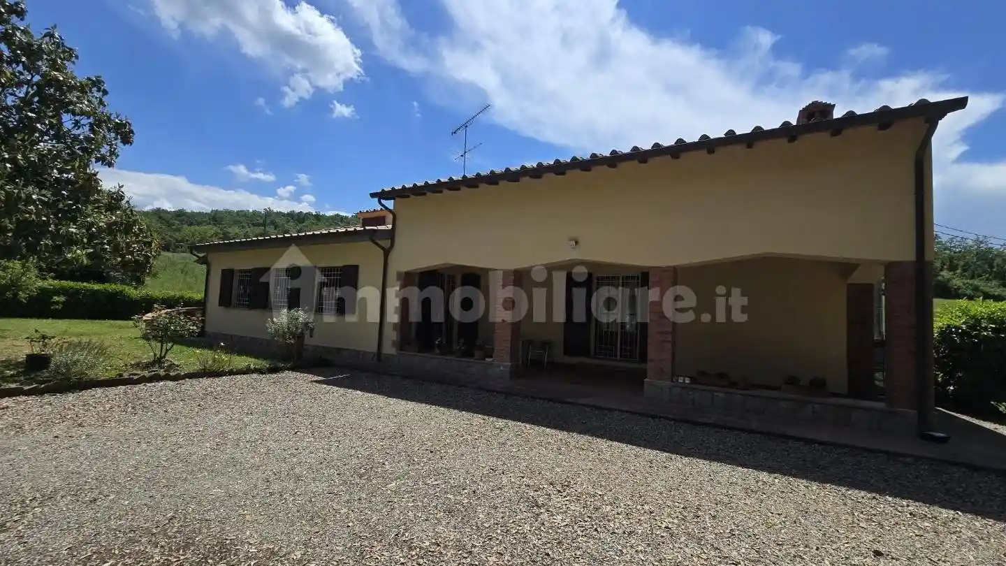 Terratetto unifamiliare 145 m², ottimo stato, Volterra - foto 3