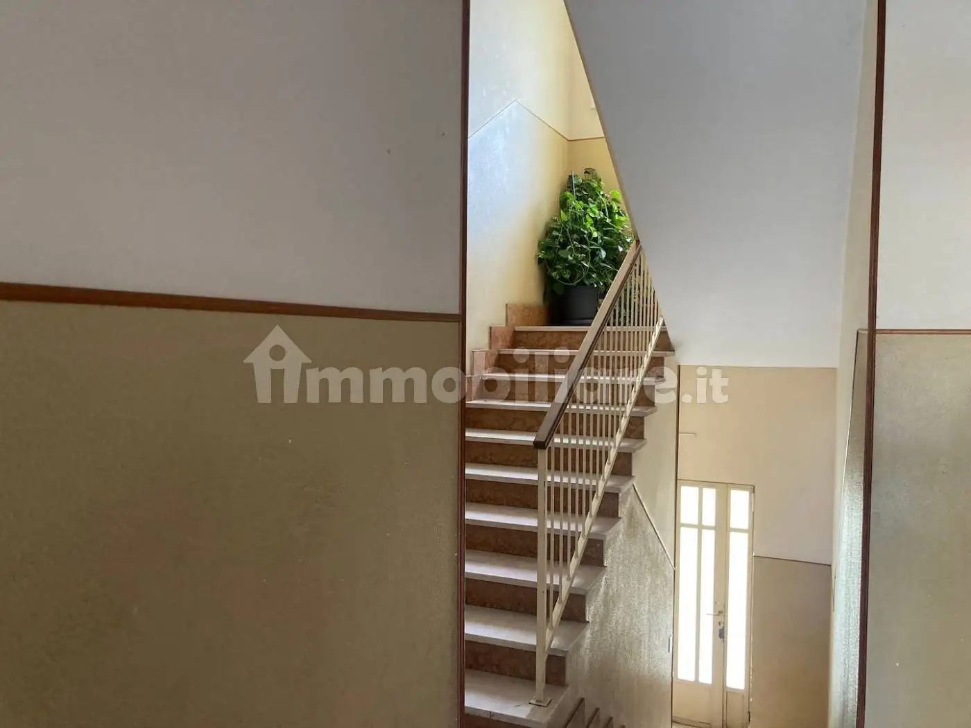 Trilocale via Mombello 3, Semicentro, Chieri - foto 3