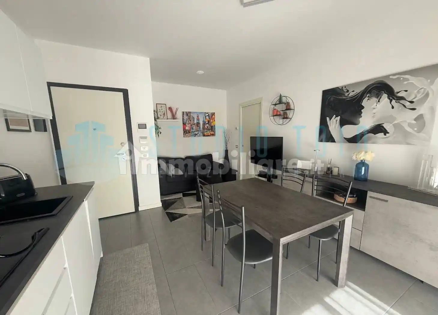 Bilocale via Edoardo Chinotto 26, Piazzale Siena, Milano - foto 2