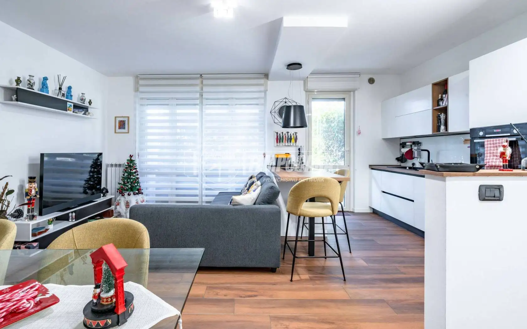 Trilocale largo Wolfgang Amadeus Mozart, Centro, Caronno Pertusella - foto 2