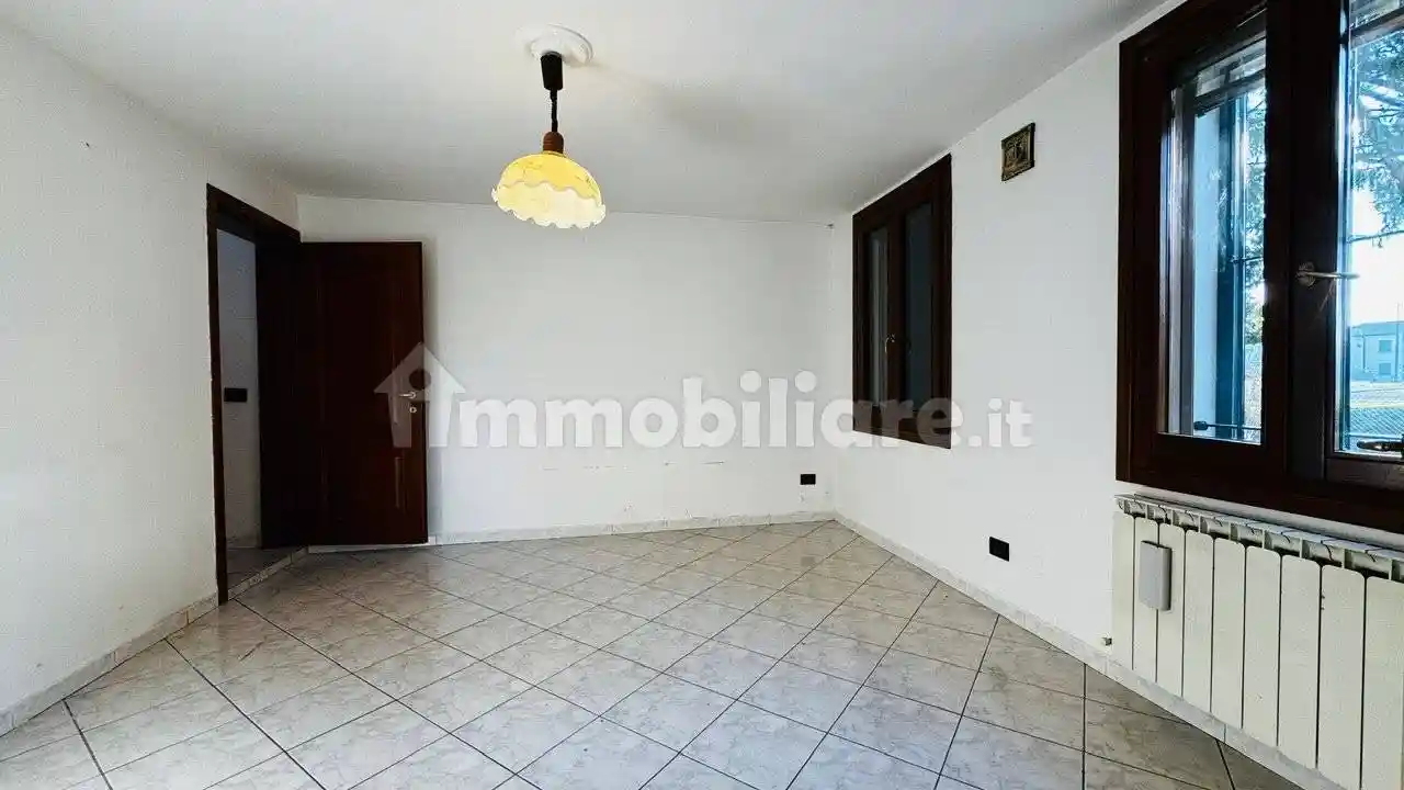 Villa unifamiliare via Spinea, Castelnovo Bariano - foto 5