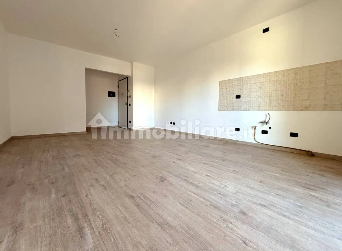 Trilocale nuovo, primo piano, Centro, Arona - foto 3