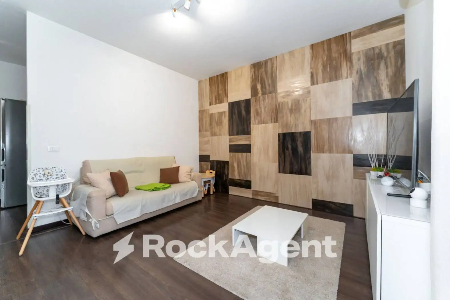 Quadrilocale via Spirito Santo, 75, Centro, Aci Sant'Antonio - foto 2