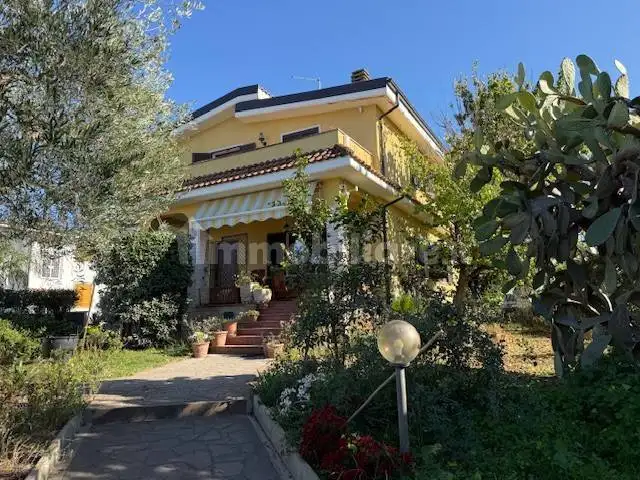 Villa in vendita a Roma
