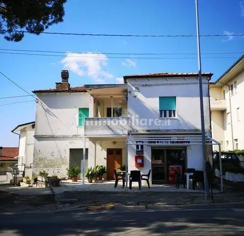 Appartamento in vendita a Loreto Aprutino