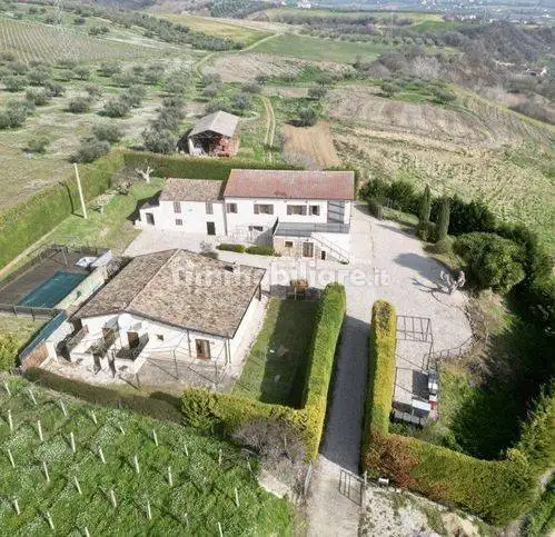 Villa in vendita a Penne