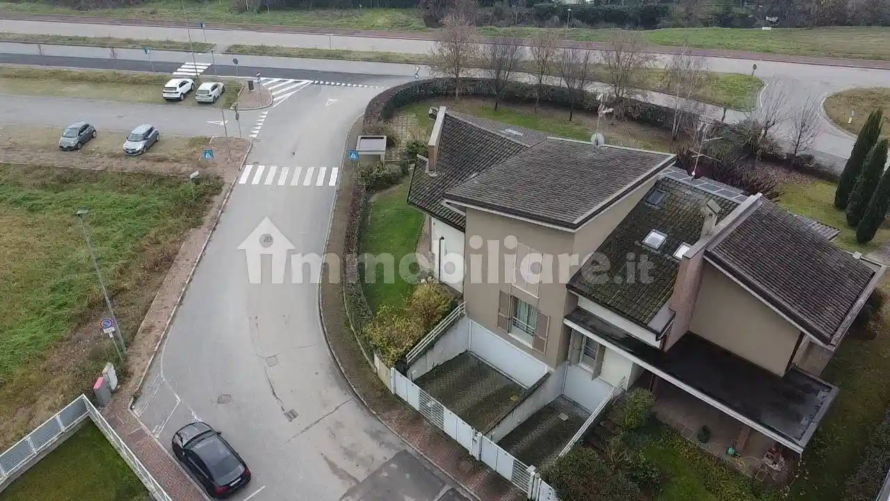 Villa bifamiliare via Aldo Moro, Casalpusterlengo - foto 5