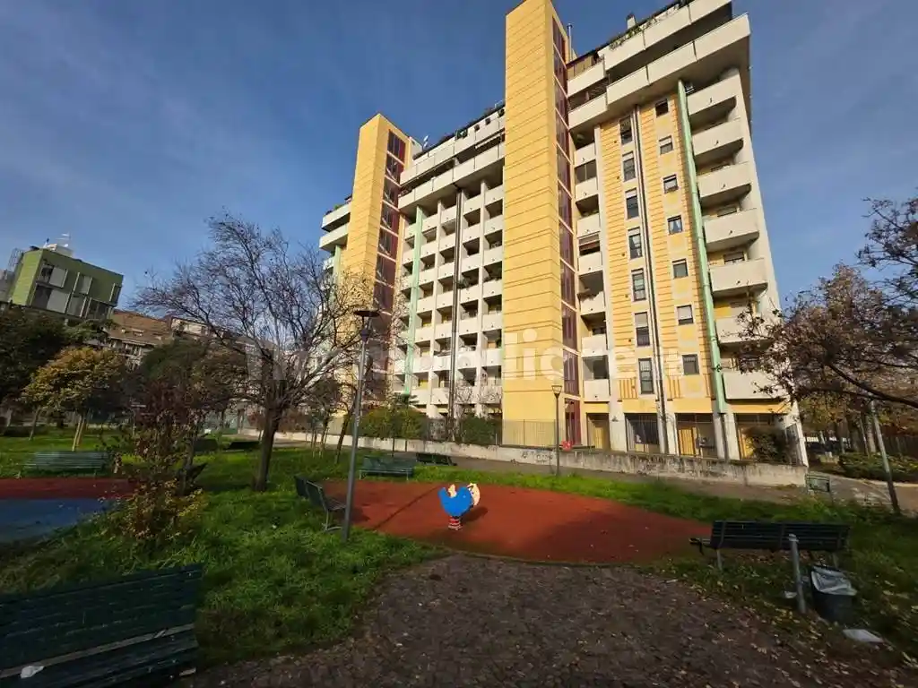 Bilocale via Carlo Farini 92, Farini, Milano - foto 2