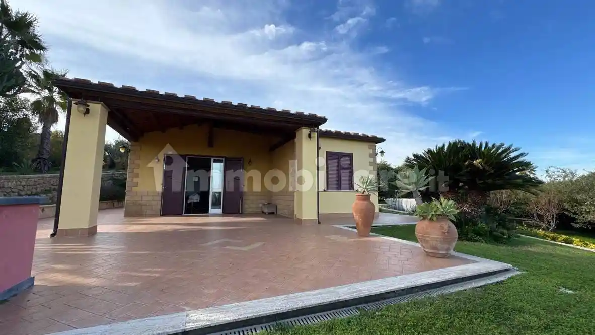 Villa in vendita a Scordia