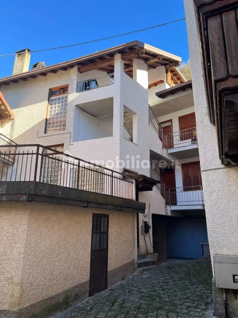 Appartamento in vendita a Crandola Valsassina