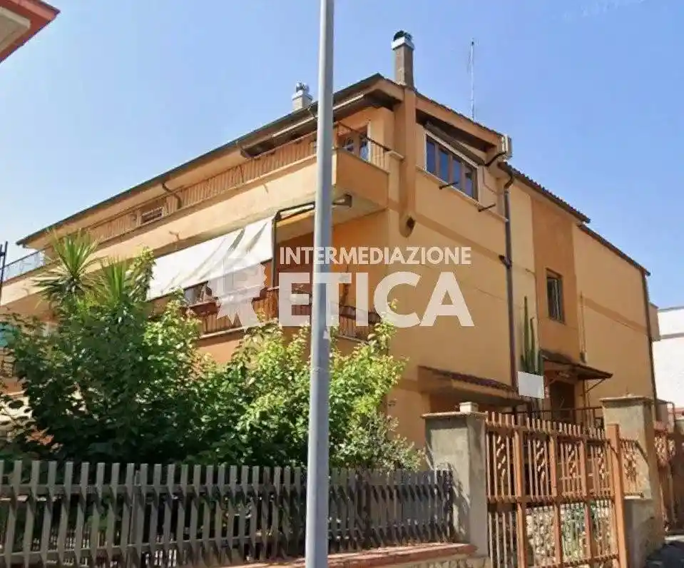 Appartamento all'asta via Casatenovo, 32, Roma - foto 2