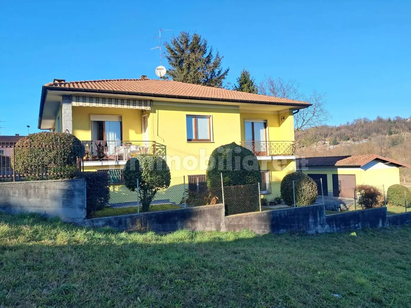 Villa in vendita a Brebbia