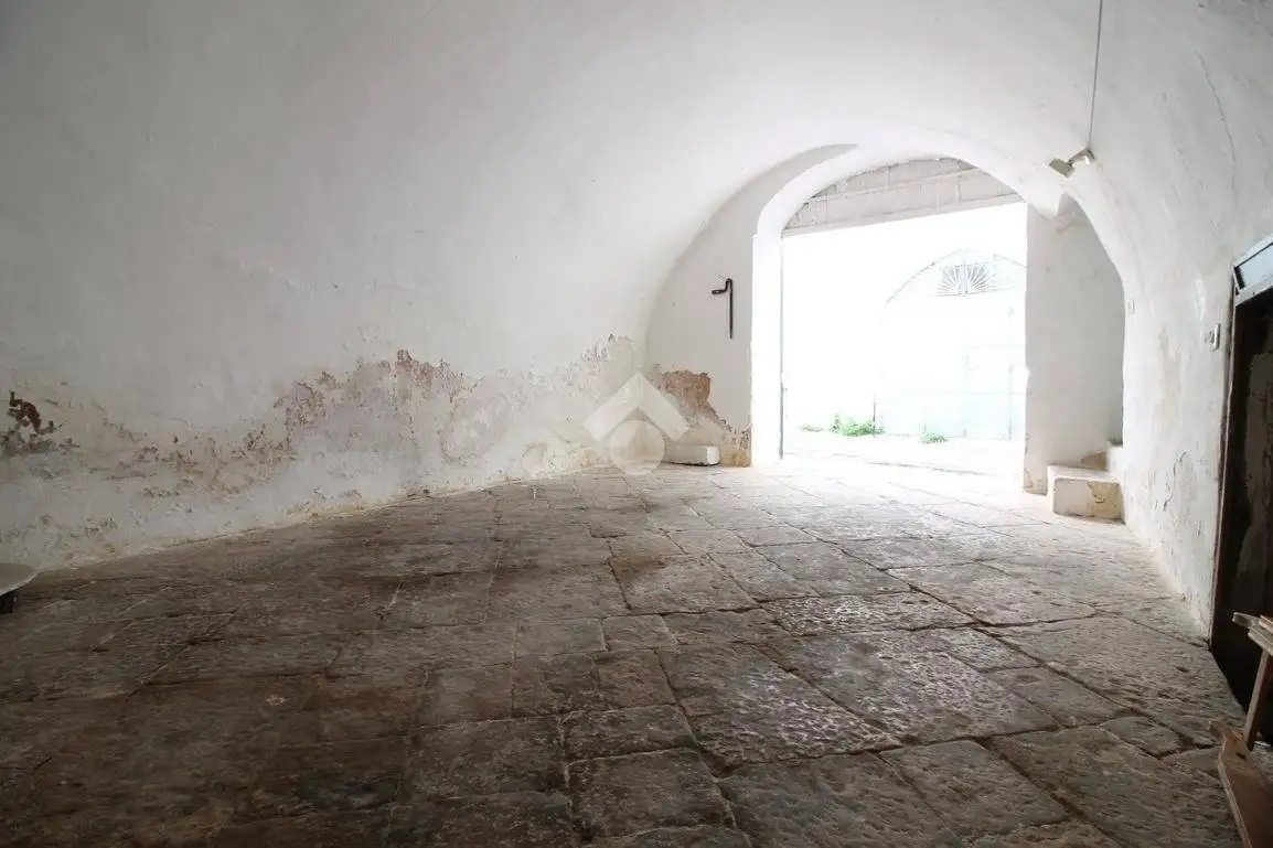 Terratetto unifamiliare 50 m², da ristrutturare, Via Ludovico, Corso Umberto I, Vittorio Emanuele, Ostuni - foto 4