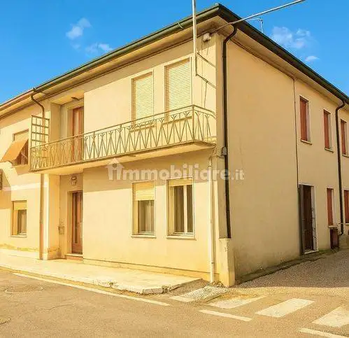 Villetta a schiera in vendita a Rossano Veneto
