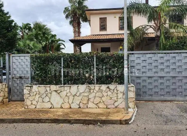 Villa in vendita a Carini