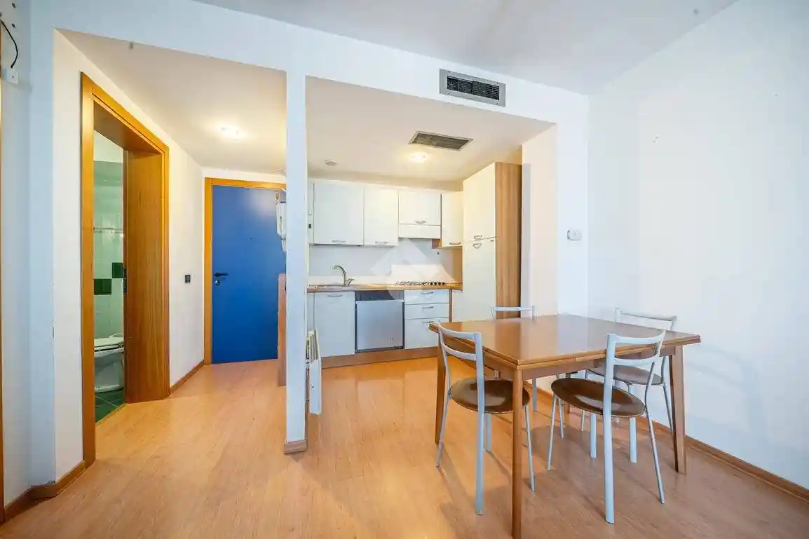 Bilocale piazzetta Commercio 2, Centro, Bosco Chiesanuova - foto 2