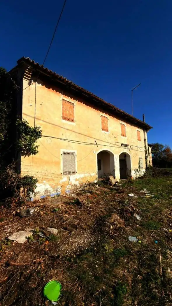 Rustico - Casale in vendita a Treviso