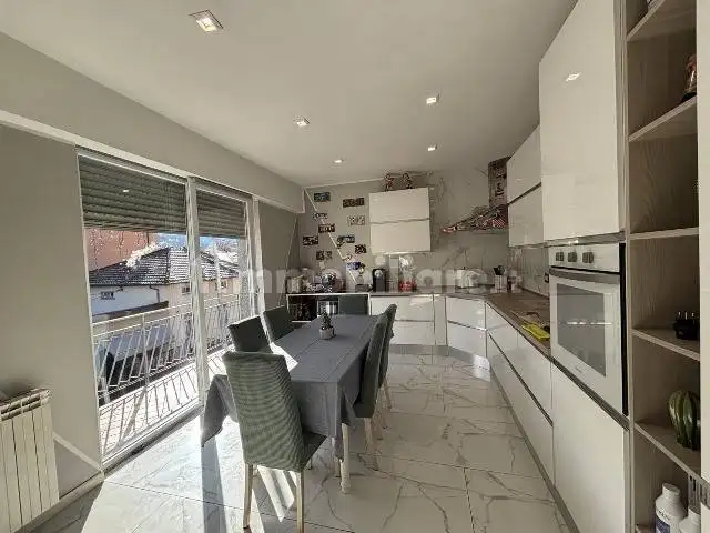 Appartamento in vendita a Cene