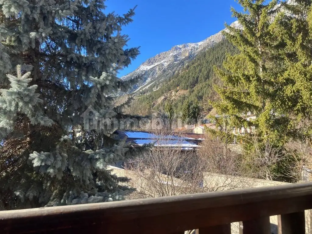 Trilocale piazza Europa, Centro, Cesana Torinese - foto 2