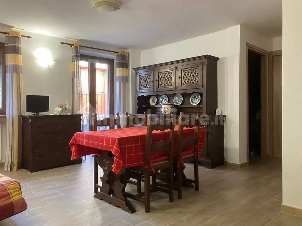 Trilocale piazza Europa, Centro, Cesana Torinese - foto 3