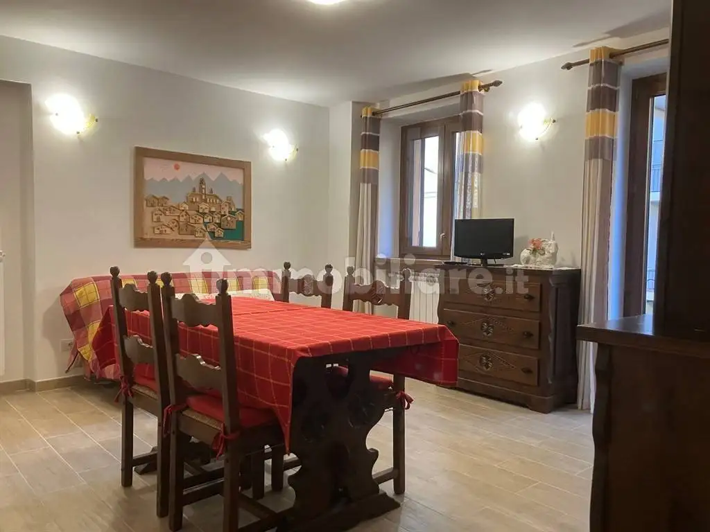 Trilocale piazza Europa, Centro, Cesana Torinese - foto 4