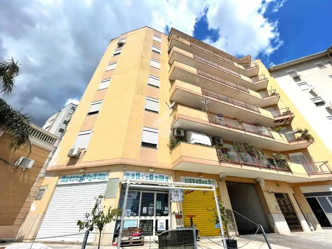 Appartamento in affitto a Monreale