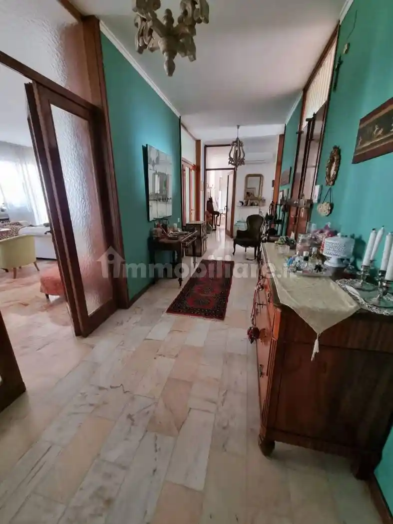 Quadrilocale Riviera Santa Margherita 66, Piazza dei Signori, Treviso - foto 2