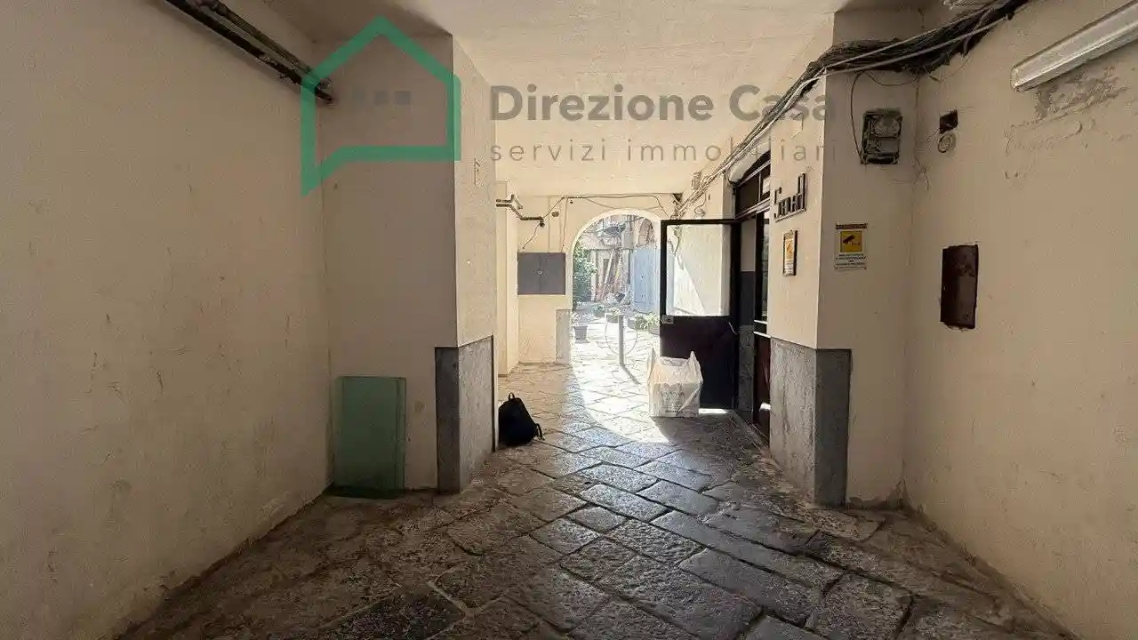 Quadrilocale via San Cosmo fuori Porta Nolana, 4, Garibaldi - Ferrovia, Napoli - foto 2