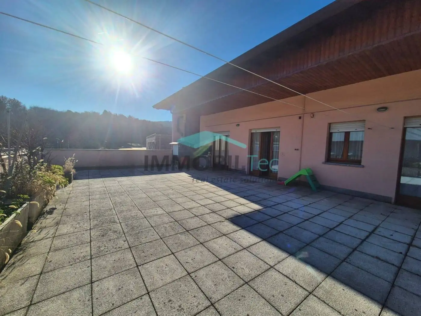 Appartamento in affitto a Lipomo