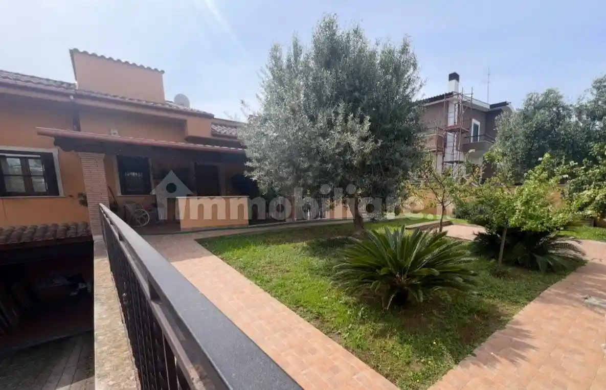 Villa bifamiliare via Casal di Claudia 76, Anzio Due, Anzio - foto 5