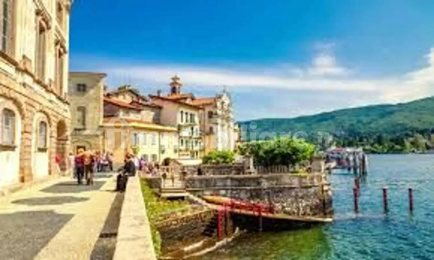 Villa in vendita a Meina