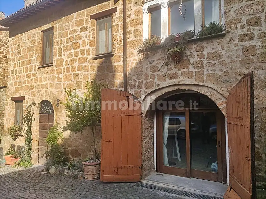 Appartamento in affitto a Orvieto