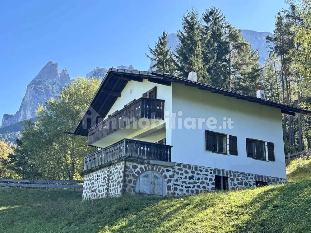 Villa in vendita a Fiè allo Sciliar