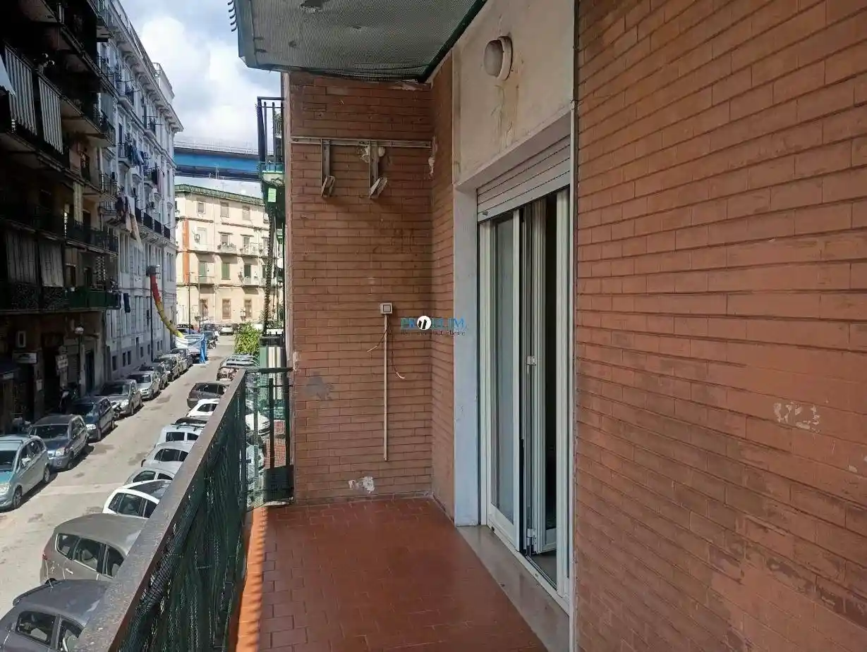 Quadrilocale via Marco Aurelio Severino 76, San Carlo All'Arena, Napoli - foto 3