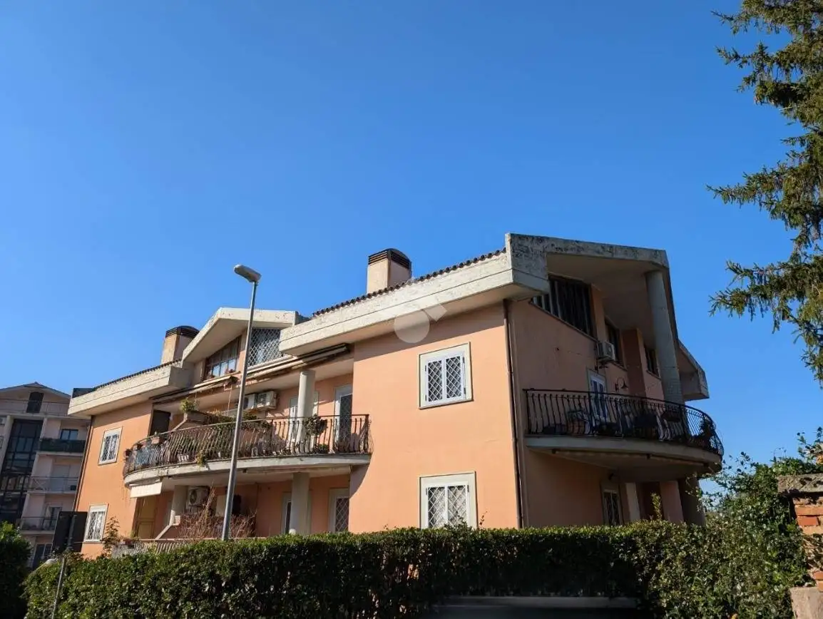 Appartamento in vendita a Albano Laziale