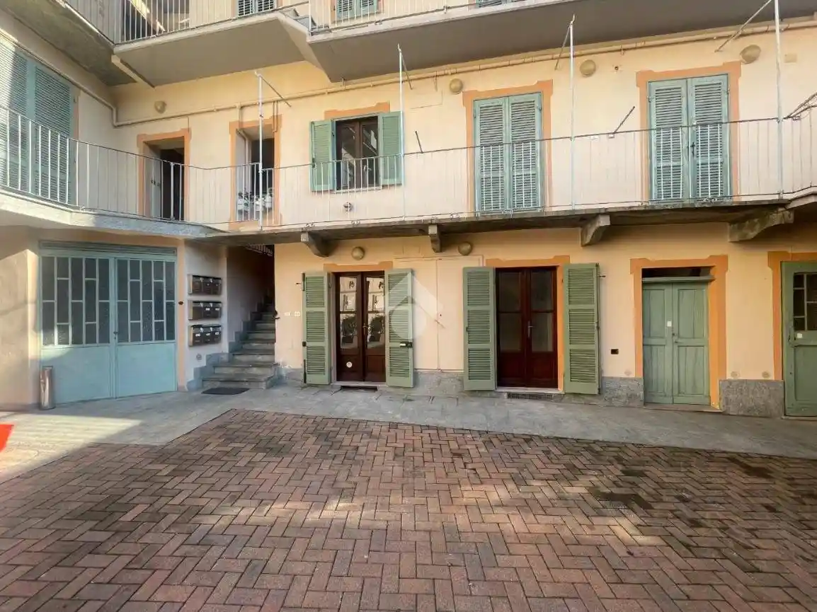 Monolocale piazza santa maria 7, Centro, Bricherasio - foto 2