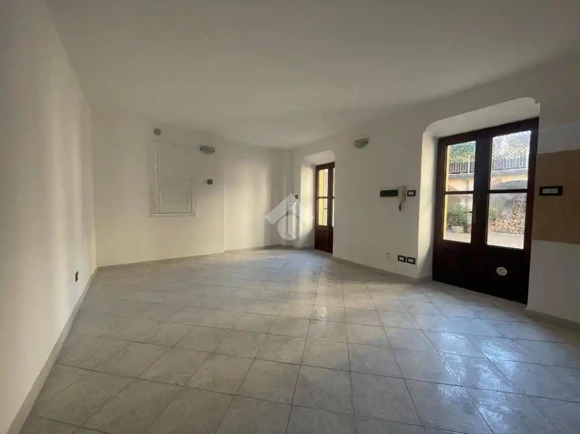 Monolocale piazza santa maria 7, Centro, Bricherasio - foto 5