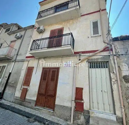 Villa unifamiliare, buono stato, 120 m², Campobello di Licata - foto 2