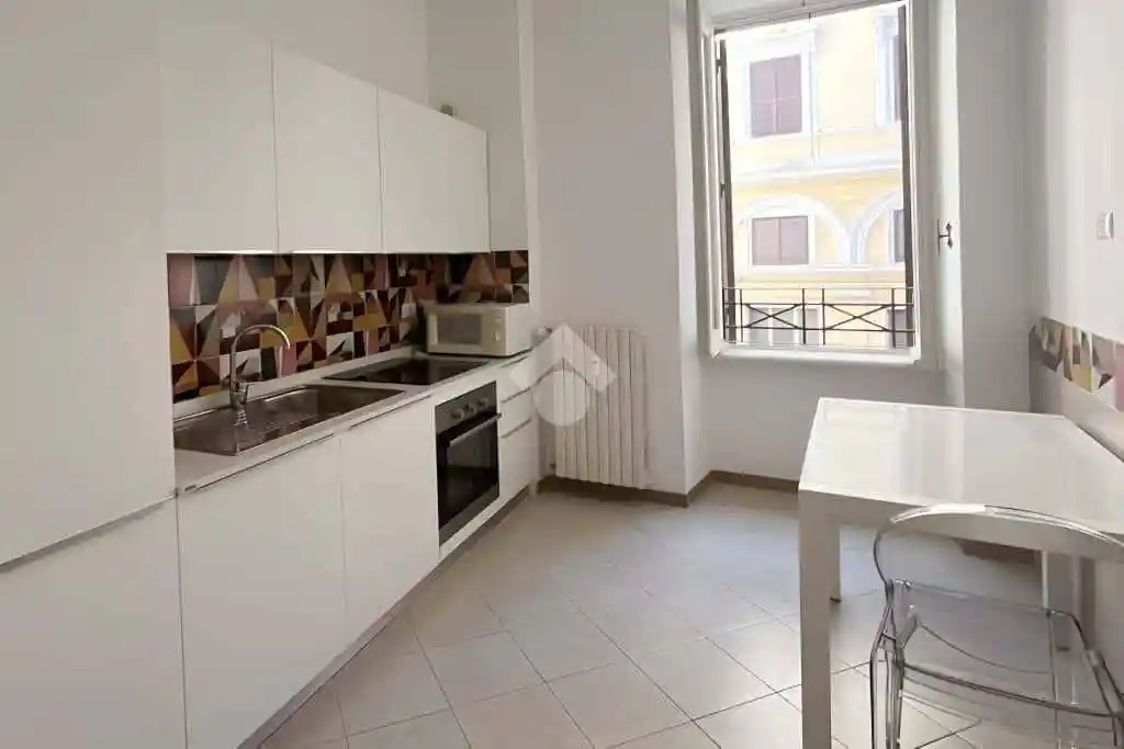 Bilocale via di Sant'Eufemia, Trevi, Roma - foto 5