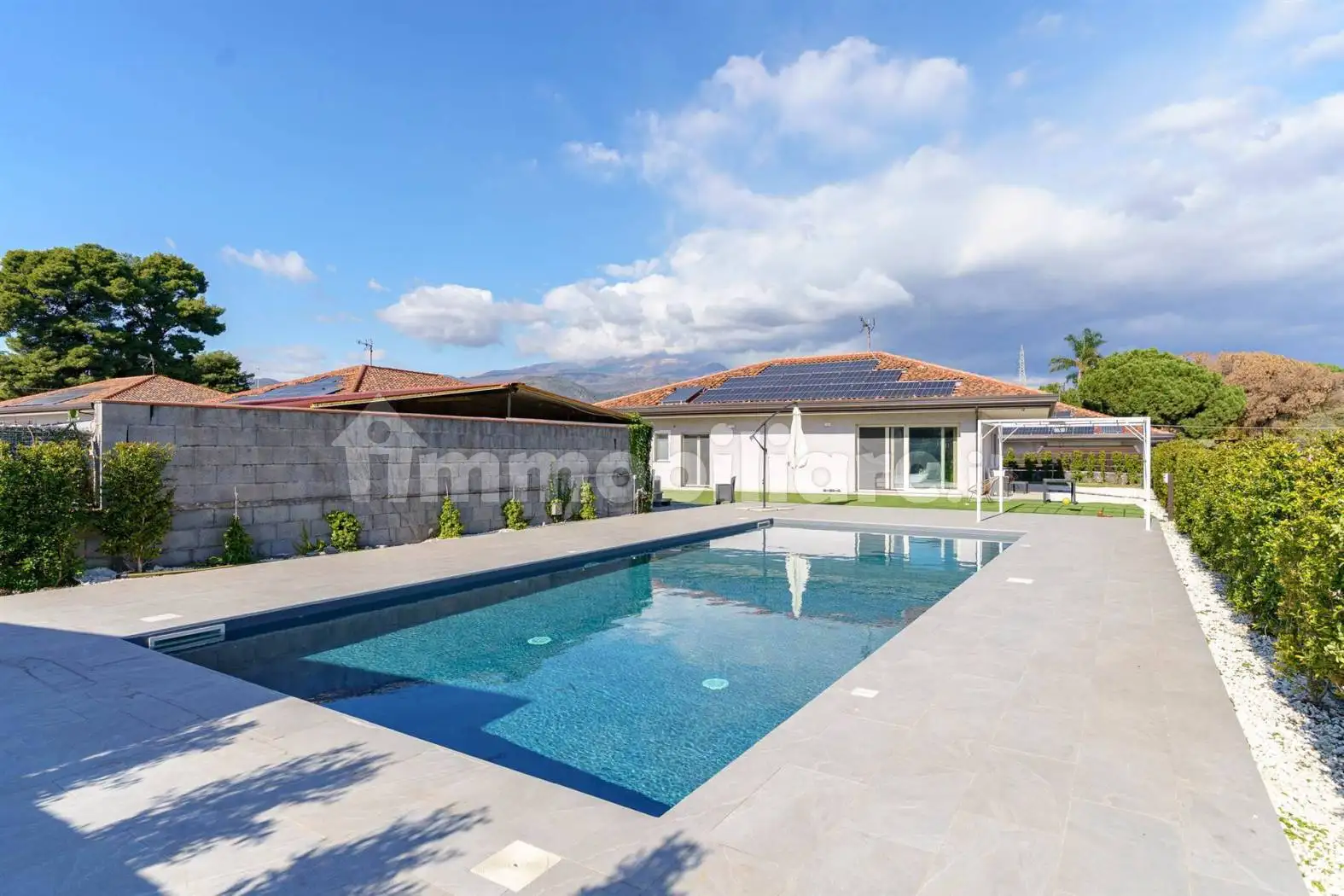 Villa unifamiliare via Fossa Lupo  15, Aci Sant'Antonio - foto 2