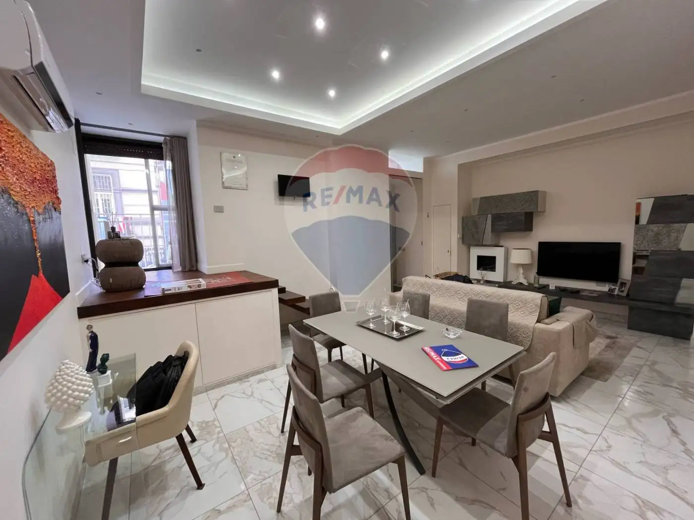 Appartamento in vendita a Napoli