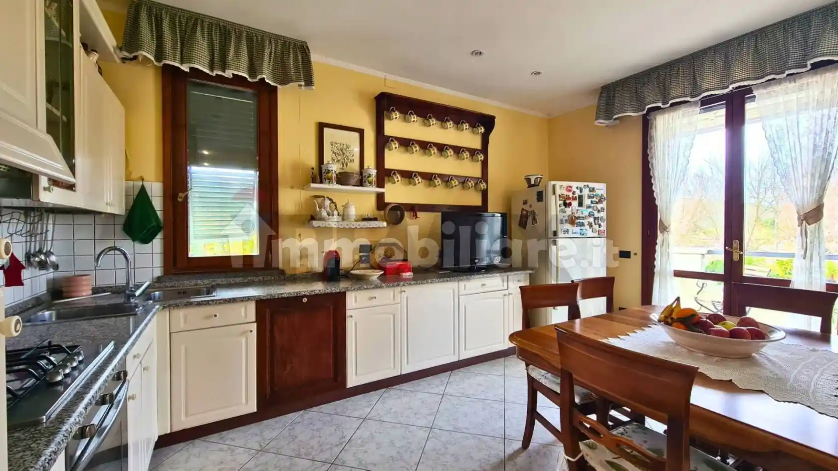 Casa indipendente in vendita a Gambassi Terme